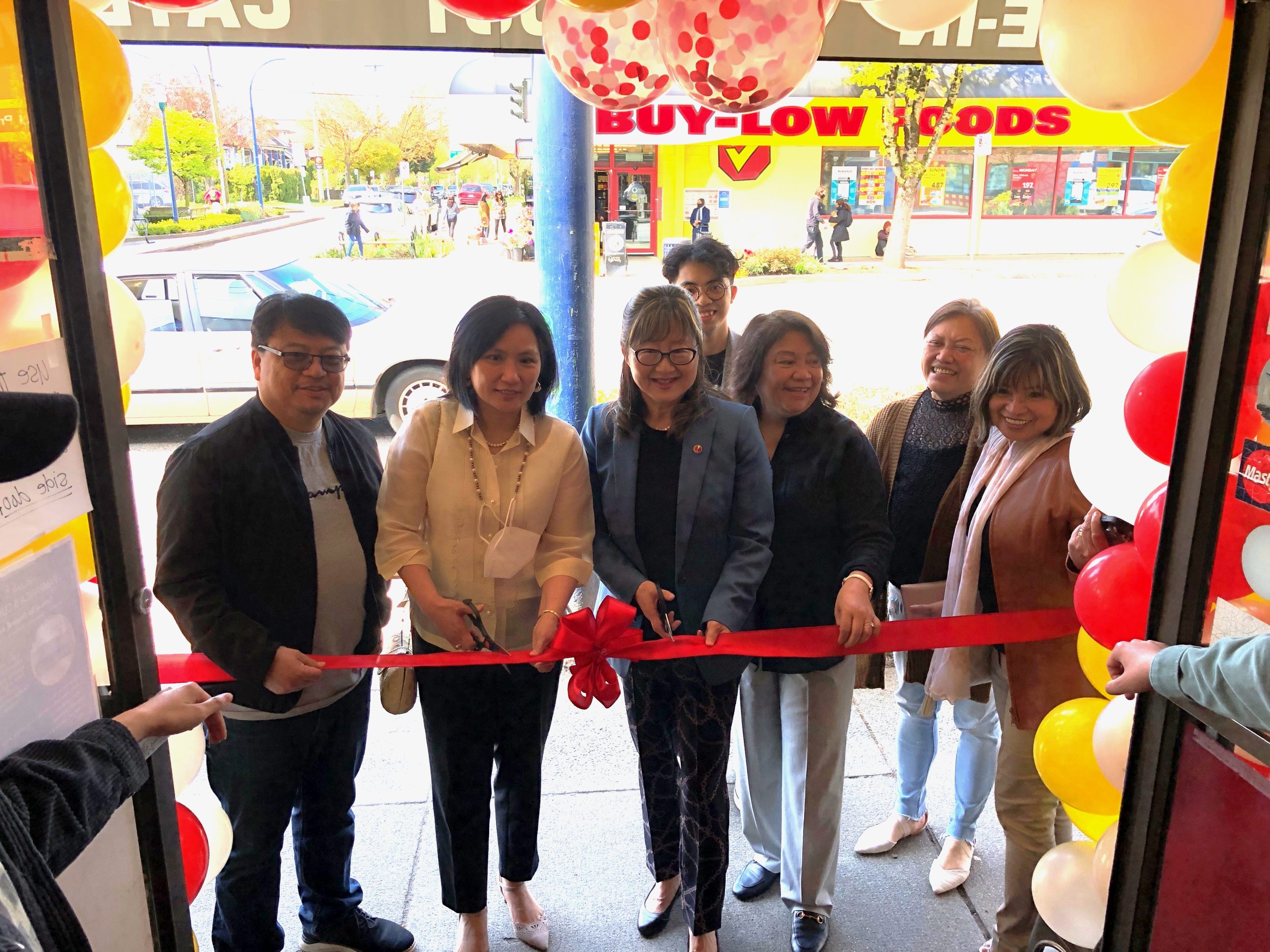 PHILIPPINE CONSULATE GENERAL ATTENDS GRAND OPENING OF PAMPANGA’S CUISINE’S SECOND RESTAURANT IN VANCOUVER