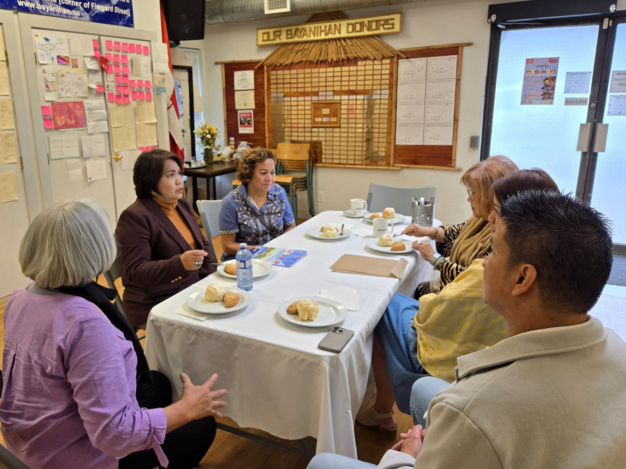 Consul General Gina A. Jamoralin Meets with Filipino Community Leaders in Victoria, BC