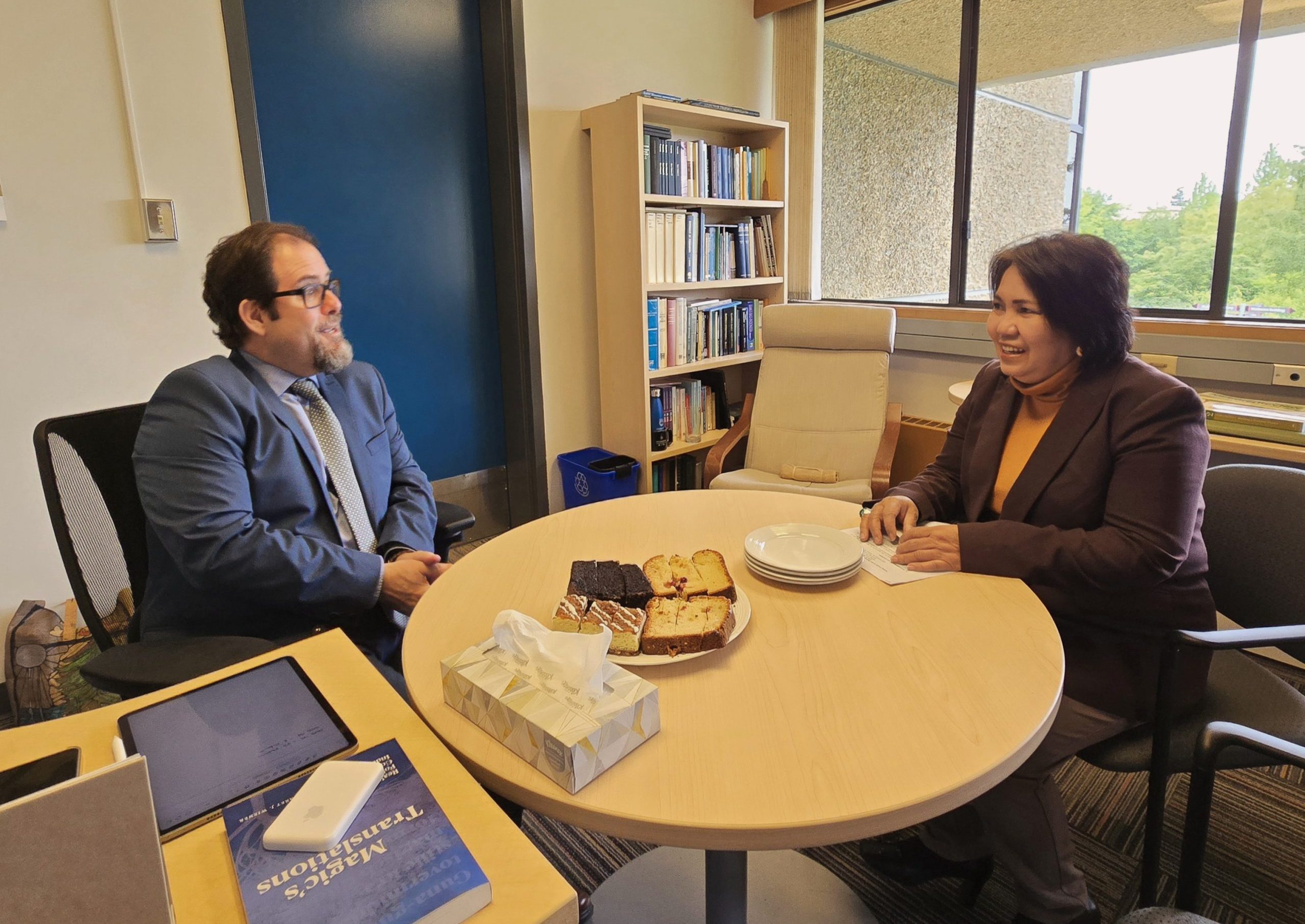 Consul General Gina A. Jamoralin Engages with University of Victoria