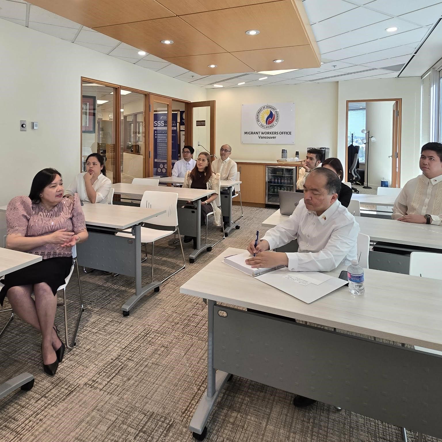 Philippine Ambassador to Canada Visits the Migrant Workers Office in Vancouver